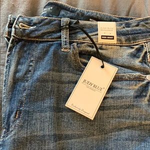 Judy Blue ankle pants